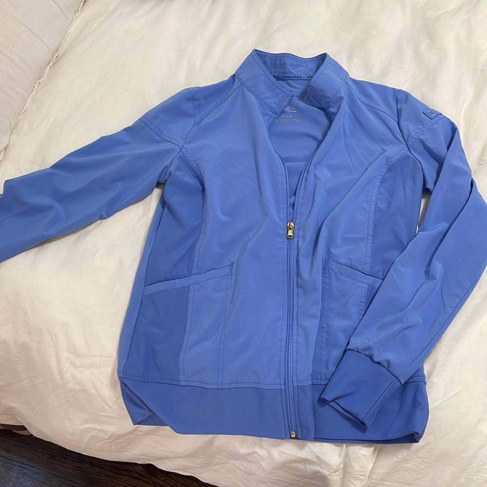 Ceil blue iflex Cherokee scrub jacket Small
